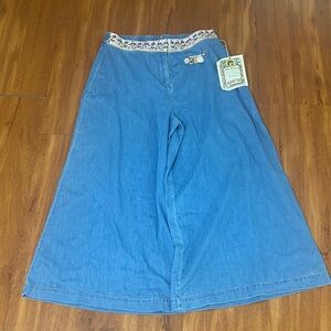 NWOT Aratta Blue Wide Leg Jeans with Floral Embroidery & Pin Detail, Size L